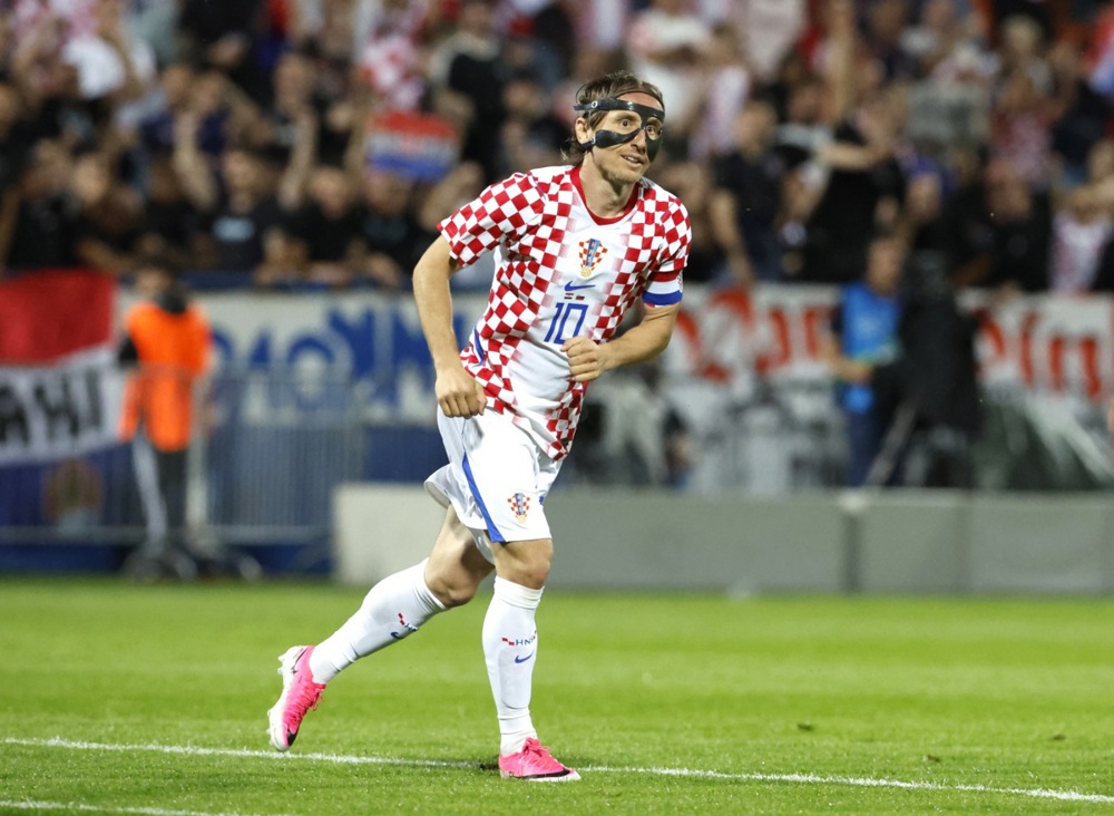 Neuništivi Luka Modrić i spasitelj Pašalić, minimalac Azura nad Grcima dok čekaju novog selektora